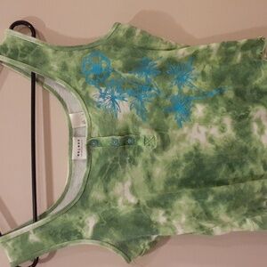 Access, large tied yes Greenland white